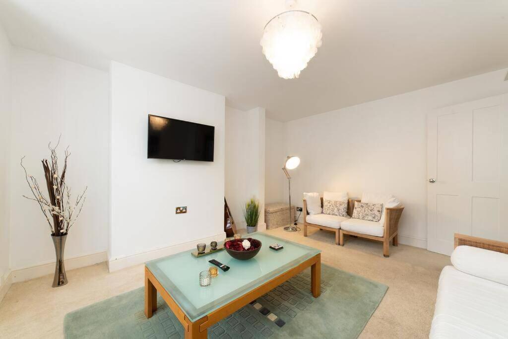 הוילה פול Aderta Stylish House מראה חיצוני תמונה